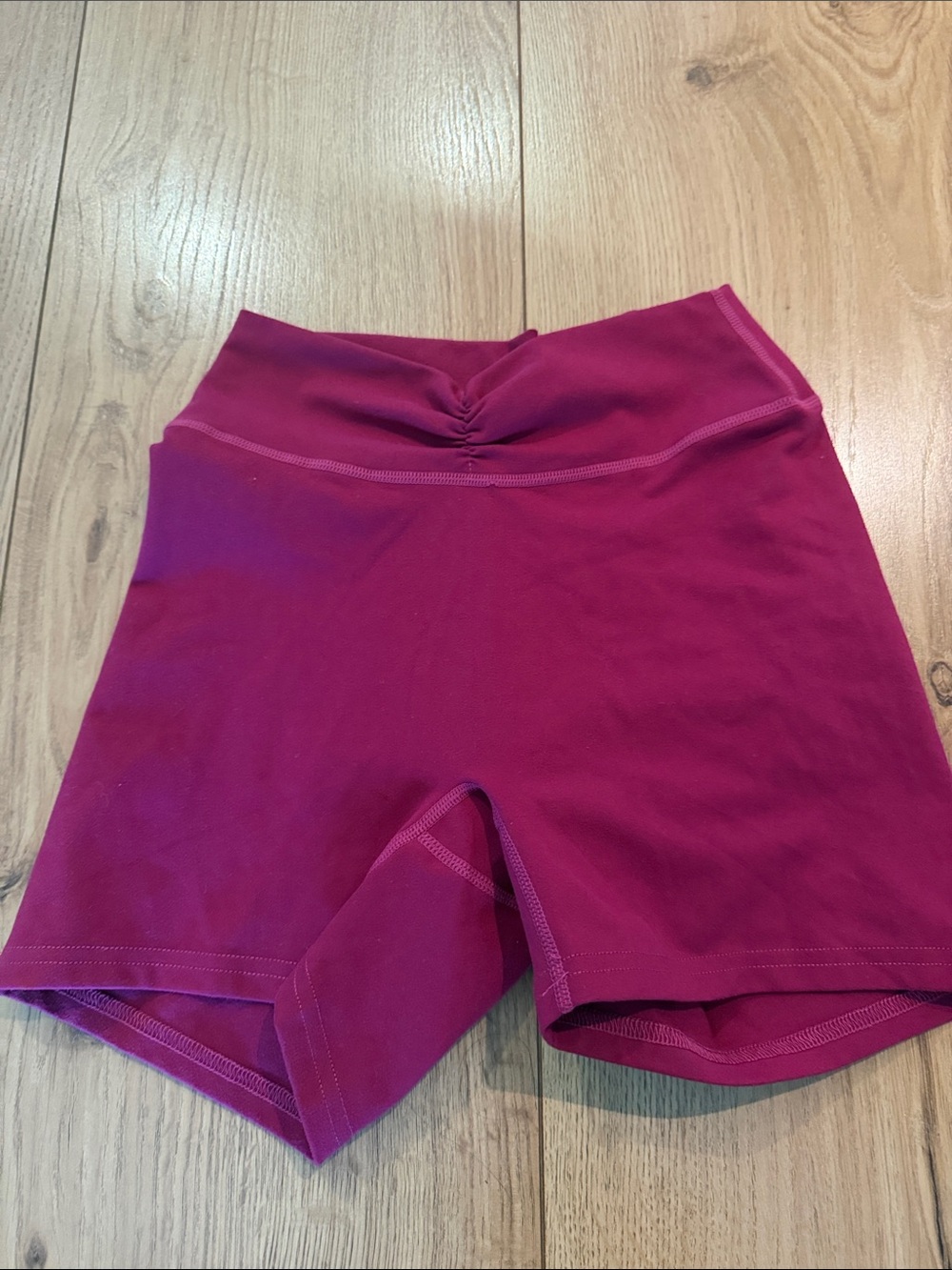 437 the scrunch short